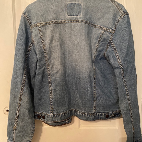 Misses XL Levi Strauss Jean jacket. - Picture 3 of 3